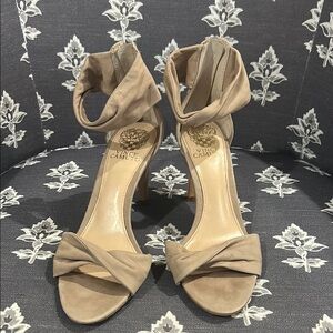 Vince Camuto Tan Women's Heeled Sandals